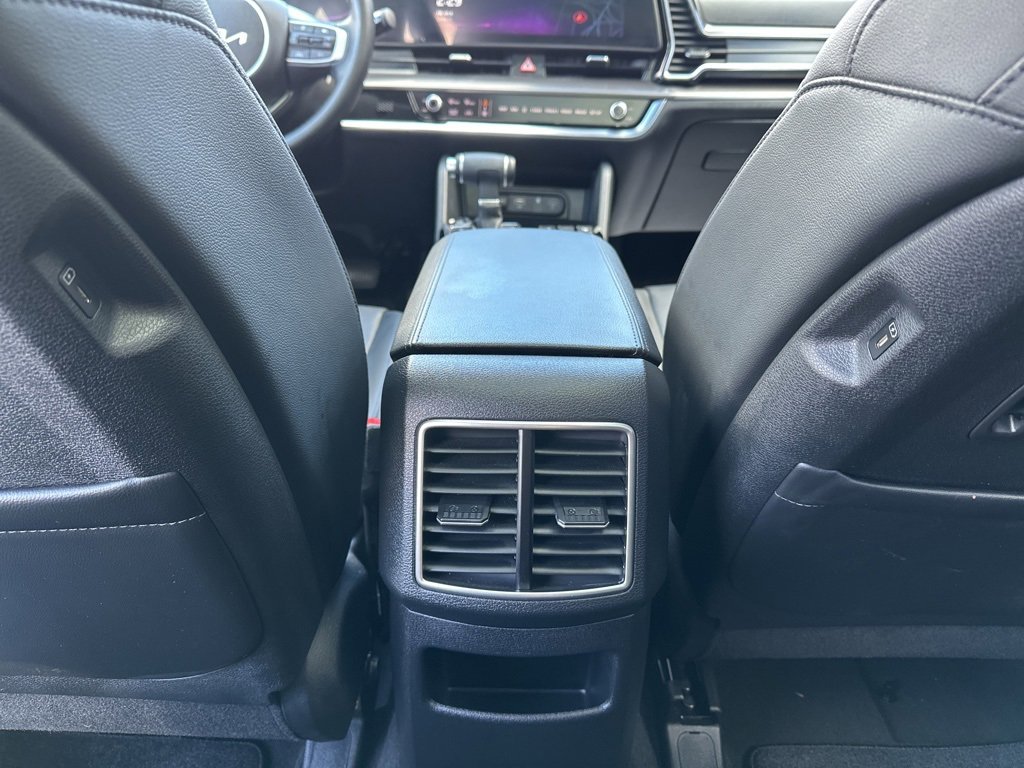 Used 2025 Kia Sportage EX w/ Premium Package image 23