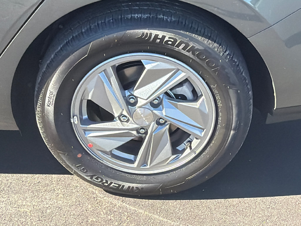 New 2026 Hyundai Elantra SE FWD image 20