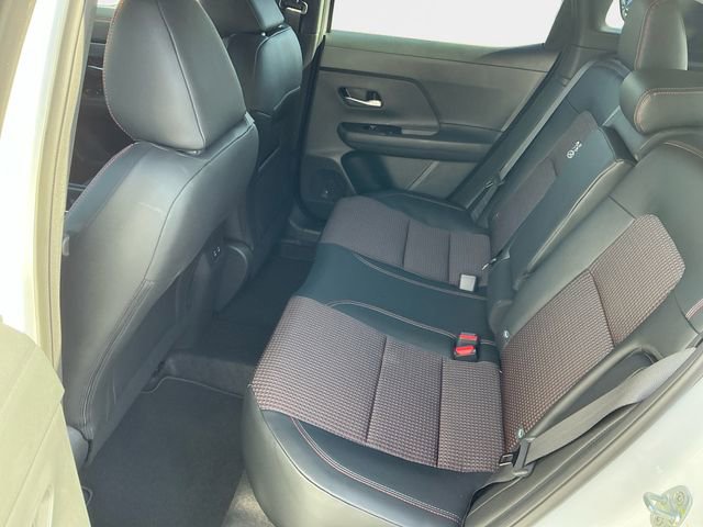 New 2026 Nissan Kicks SR w/ Cold Weather Package image 15