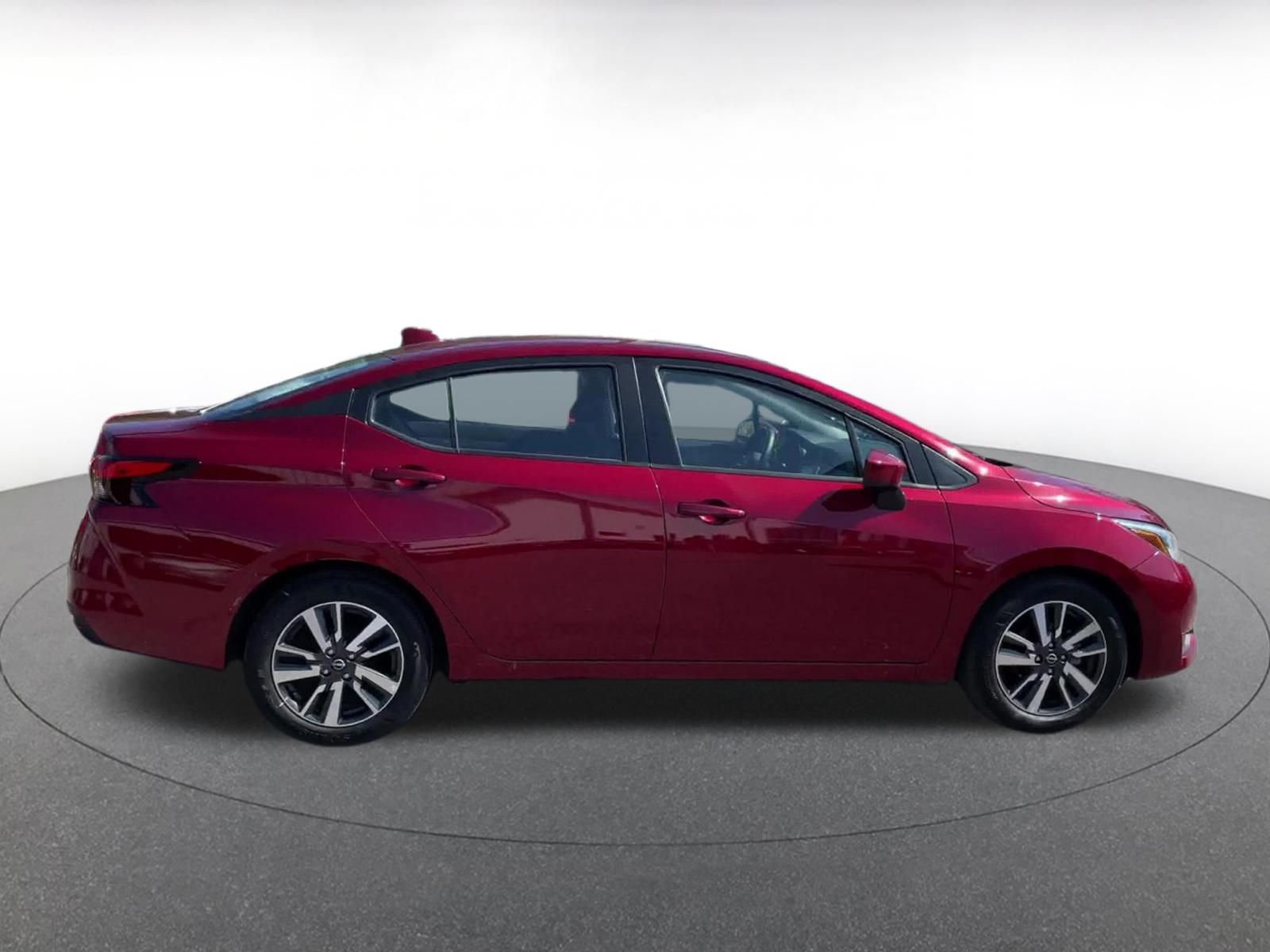 Used 2025 Nissan Versa SV FWD image 16