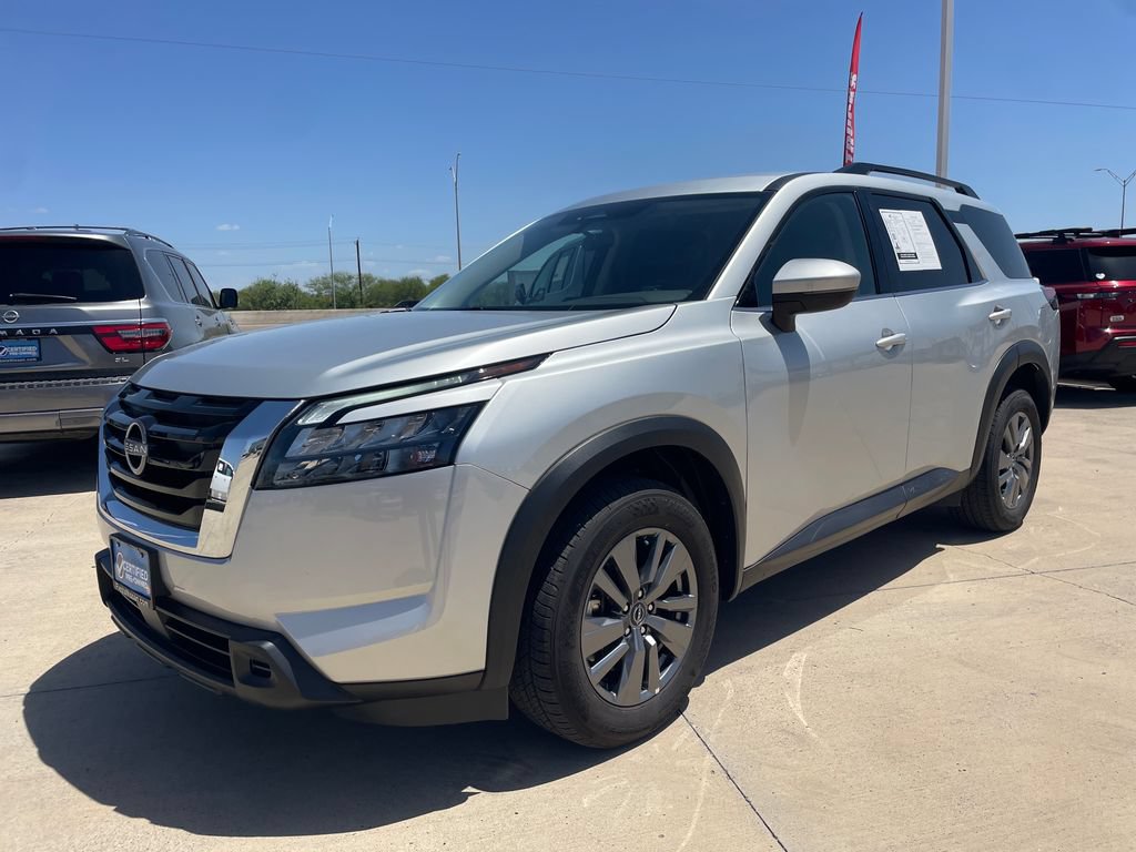 Certified 2025 Nissan Pathfinder SV