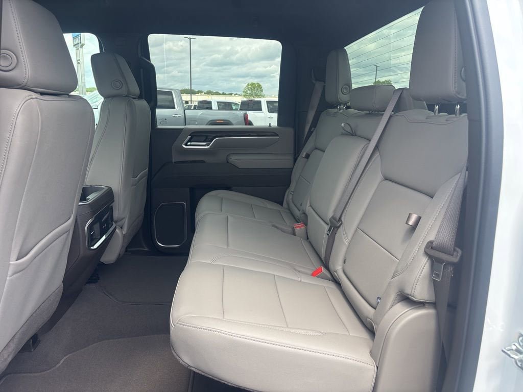 New 2026 GMC Sierra 2500 SLT w/ SLT Convenience Package AWD/4WD image 13