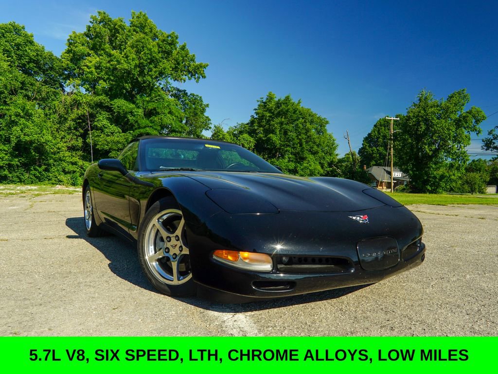 Used 2004 Chevrolet Corvette Convertible w/ Preferred Equipment Group RWD image 1