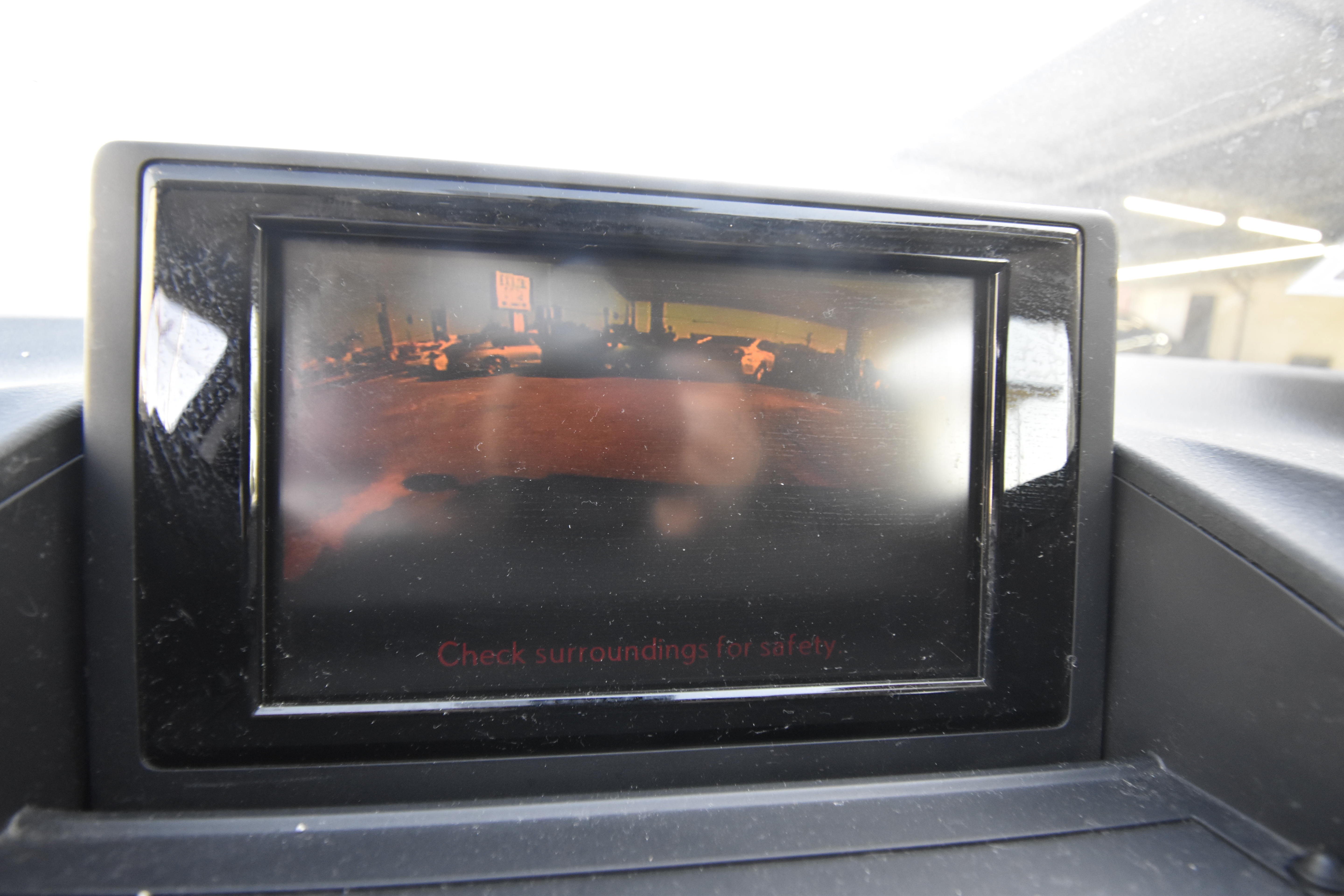 Used 2012 Lexus CT 200h Premium w/ Leather Pkg FWD image 9