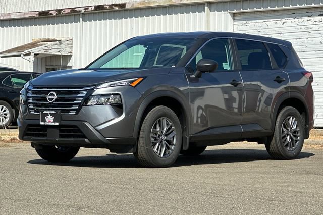 New 2026 Nissan Rogue S image 8