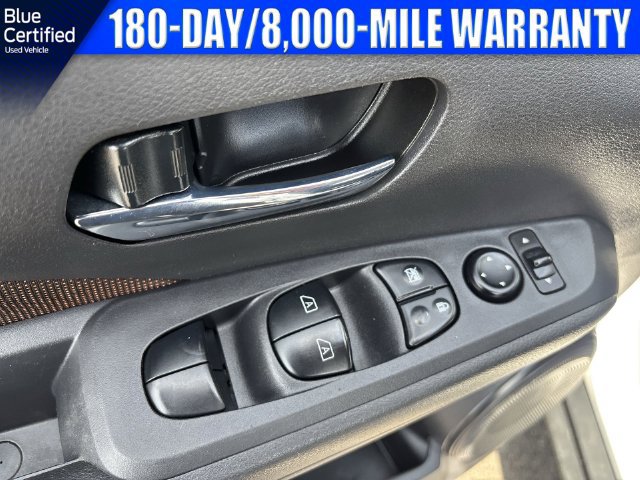 Used 2021 Nissan Kicks SR FWD image 22