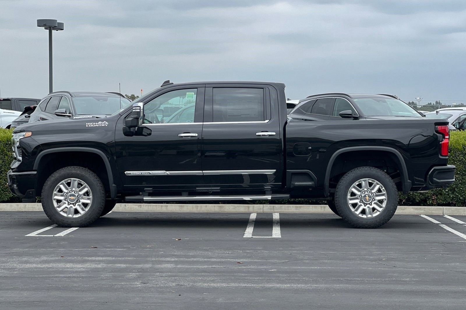 New 2025 Chevrolet Silverado 3500 High Country w/ Technology Package image 7