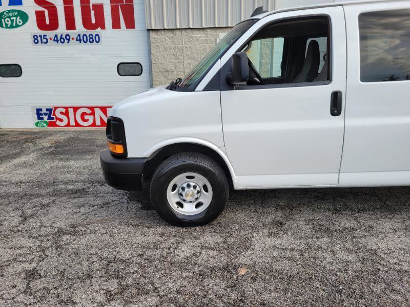 Used 2016 Chevrolet Express 2500 LS RWD image 5