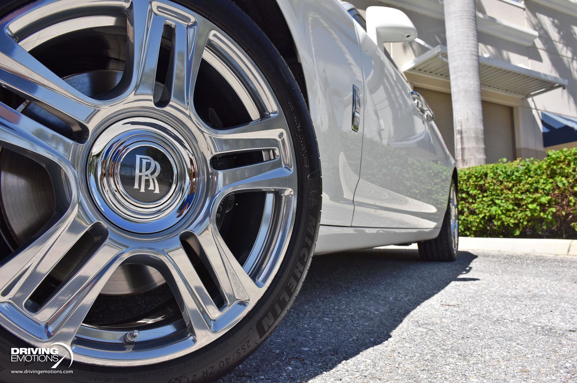 Used 2015 Rolls-Royce Ghost image 31