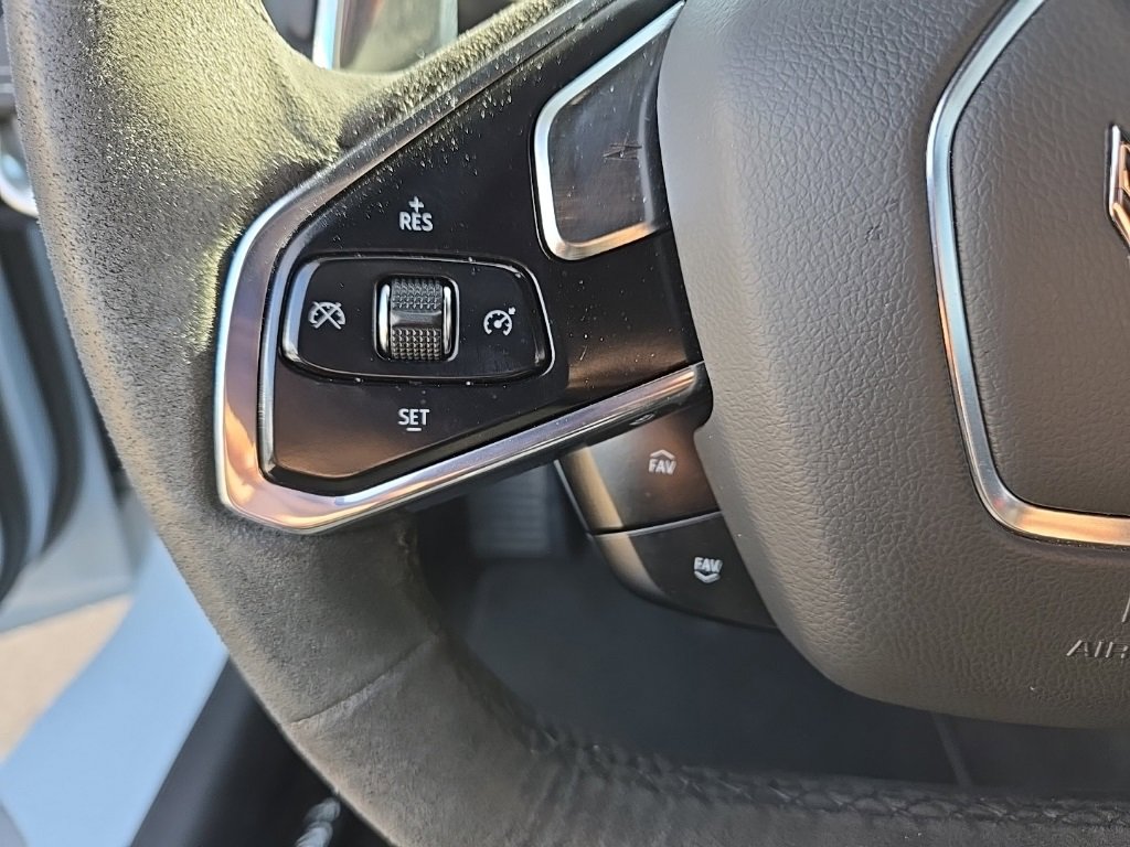 Used 2023 Chevrolet Corvette Stingray Coupe w/ Z51 Performance Package image 17