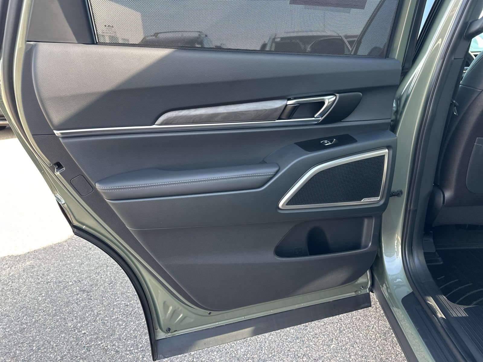 Used 2025 Kia Telluride EX X-Line AWD/4WD image 21