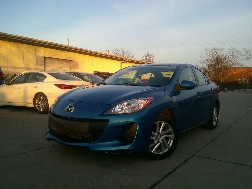 Used 2012 MAZDA MAZDA3 i Touring image 2