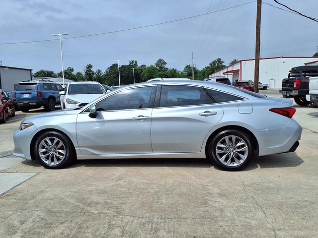 Used 2019 Toyota Avalon XLE w/ Moonroof Package FWD image 8