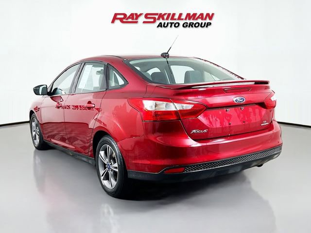 Used 2014 Ford Focus SE w/ SE Sport Package FWD image 5