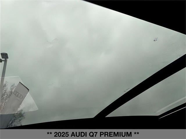 New 2025 Audi Q7 3.0T Premium image 29