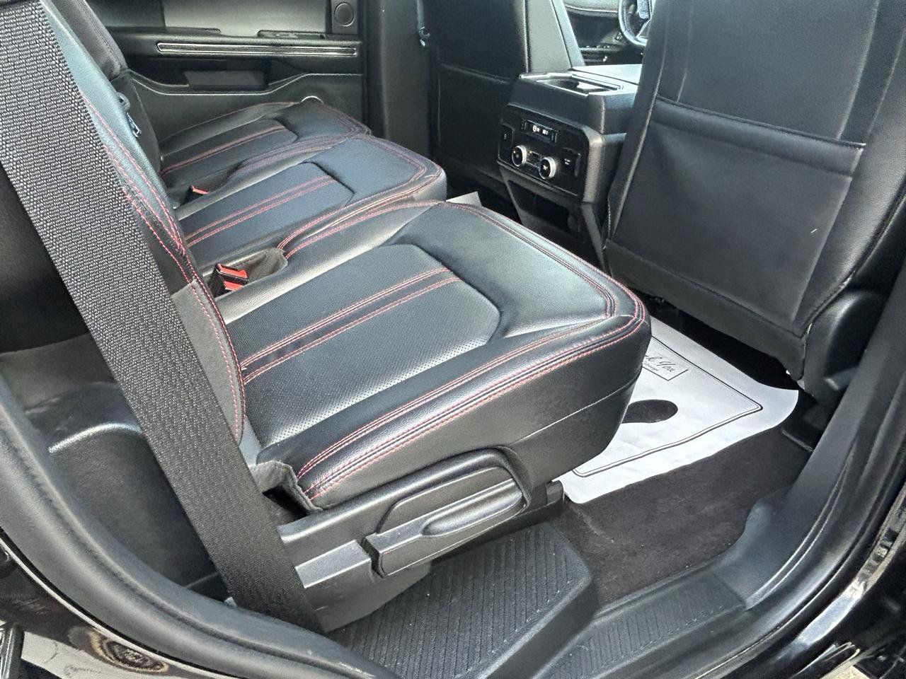 Used 2021 Ford Expedition Limited AWD/4WD image 11