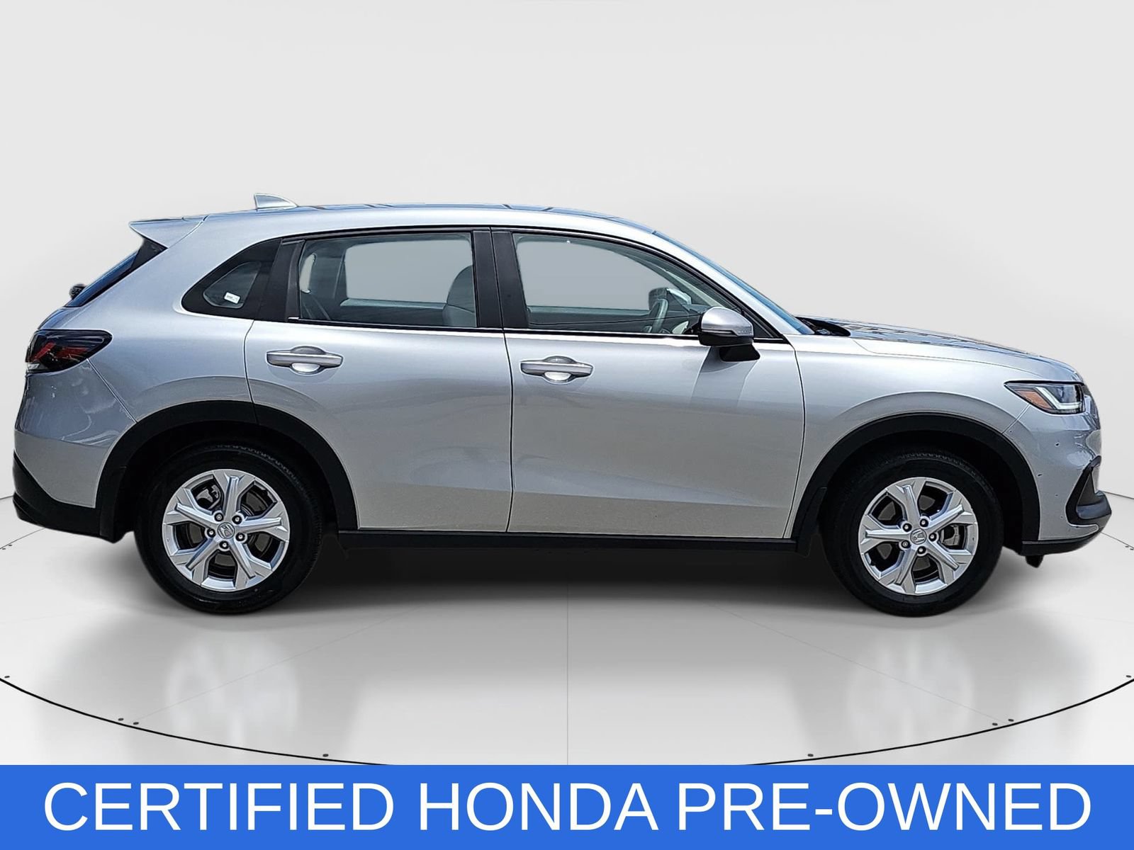 Certified 2025 Honda HR-V LX image 4