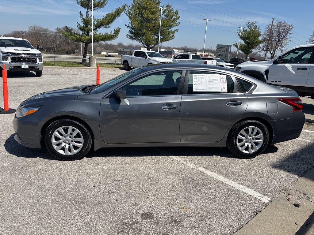 Used 2017 Nissan Altima 2.5 S w/ Power Driver Seat Package image 17