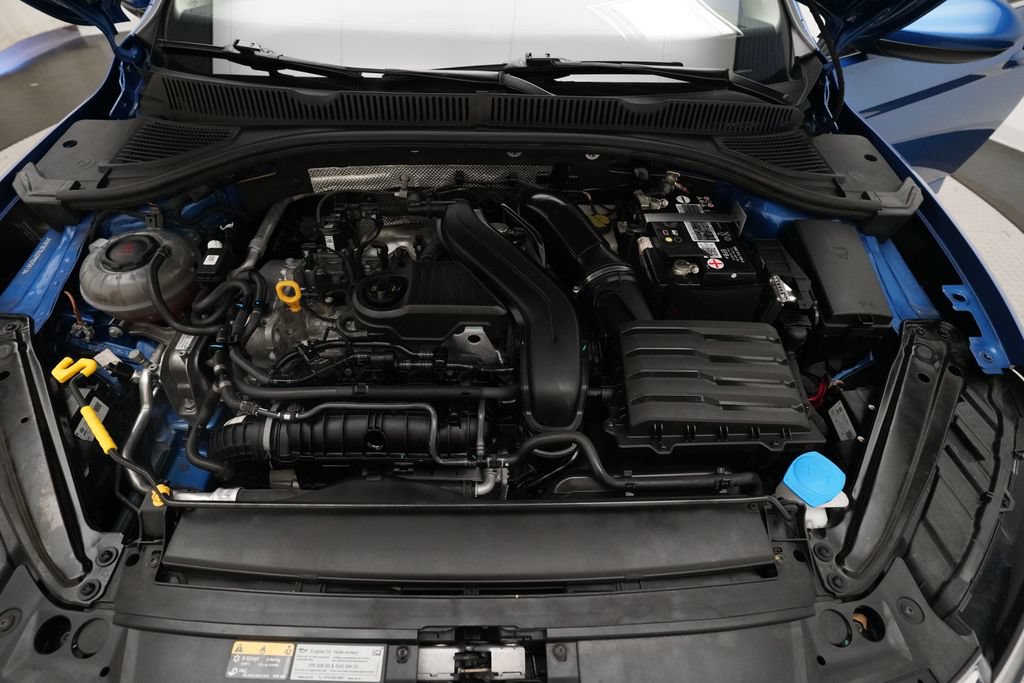 Used 2023 Volkswagen Jetta SE FWD image 3