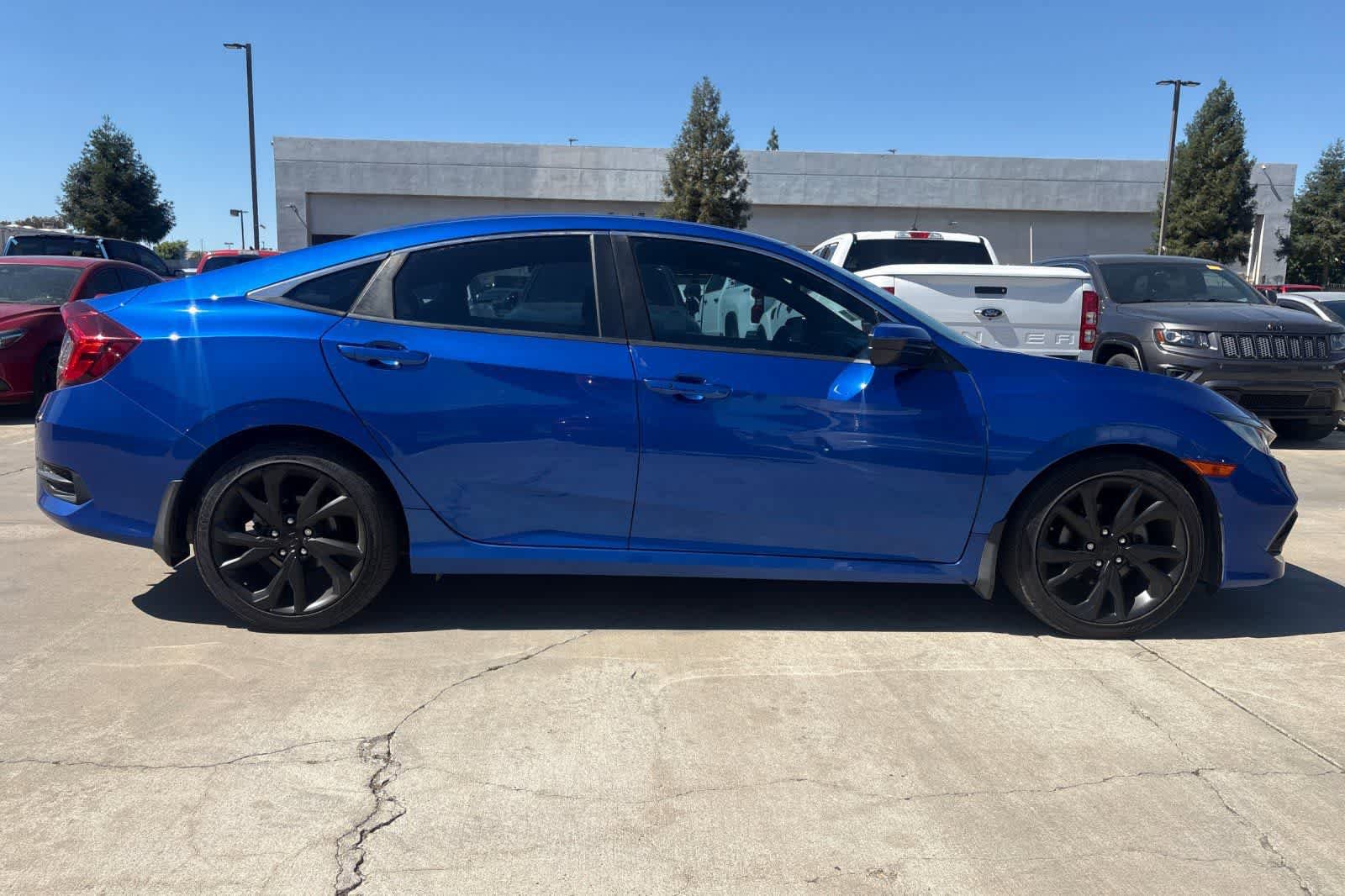 Used 2019 Honda Civic Sport image 9