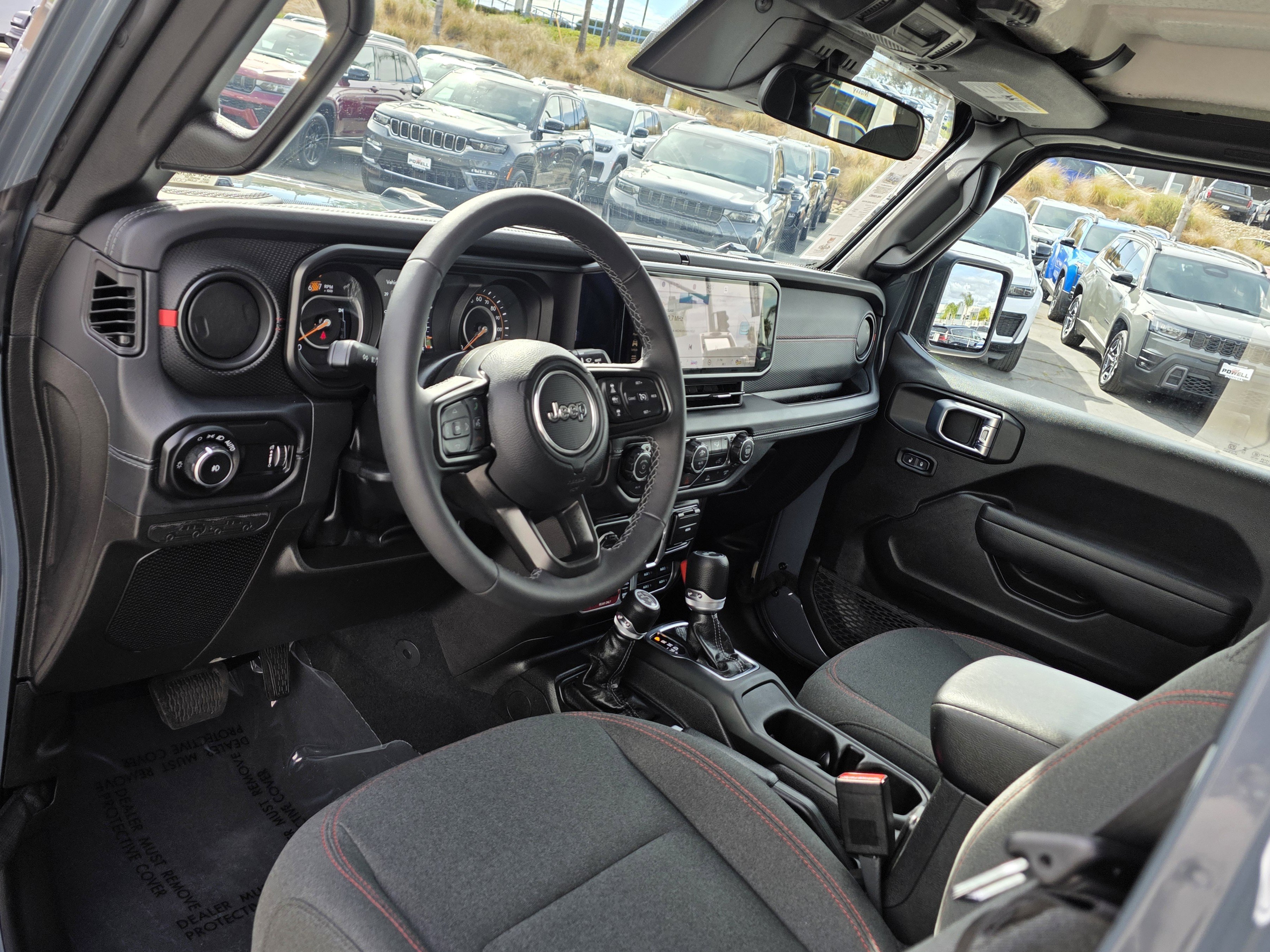 Certified 2026 Jeep Wrangler Unlimited Rubicon AWD/4WD image 18