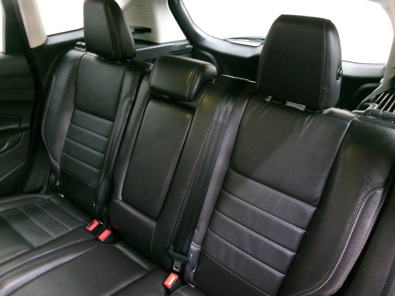 Used 2016 Ford C-MAX SEL FWD image 18