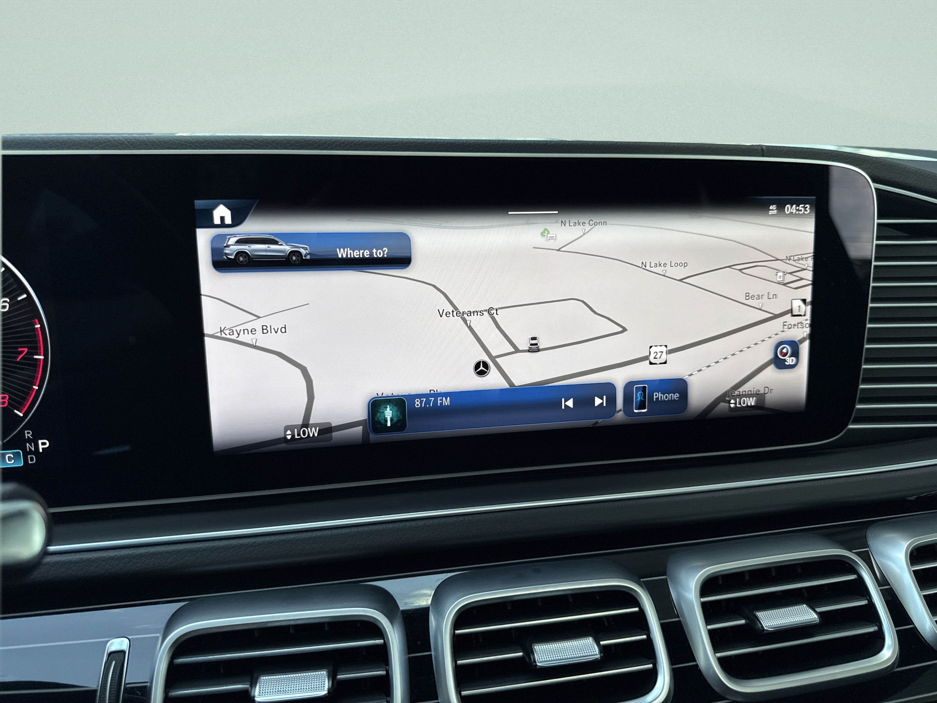Certified 2025 Mercedes-Benz GLS 450 4MATIC image 42