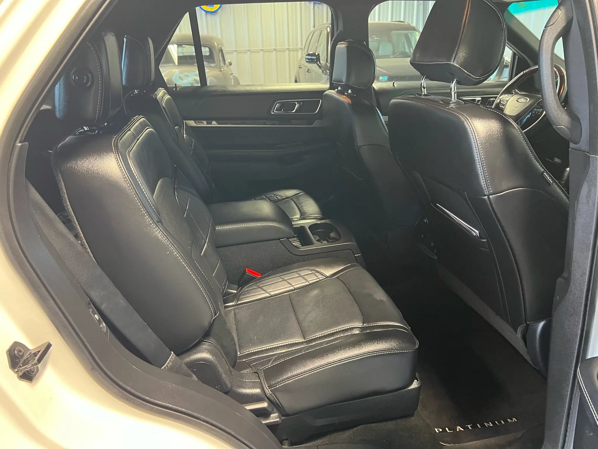 Used 2016 Ford Explorer Platinum AWD/4WD image 13