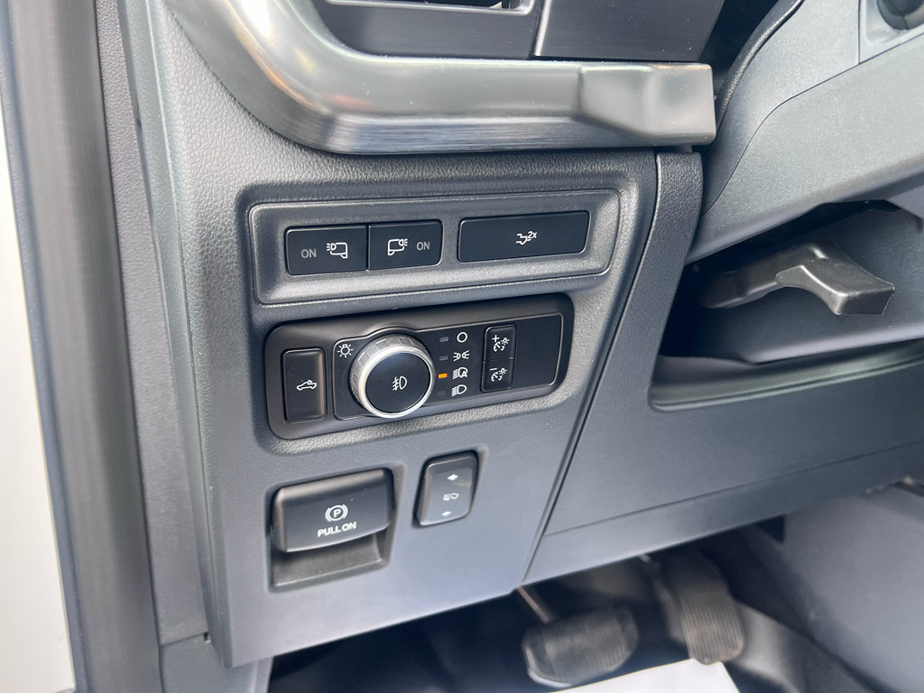 Used 2023 Ford F150 Lariat image 23