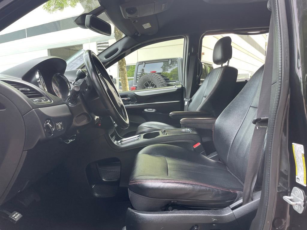 Used 2019 Dodge Grand Caravan GT FWD image 17