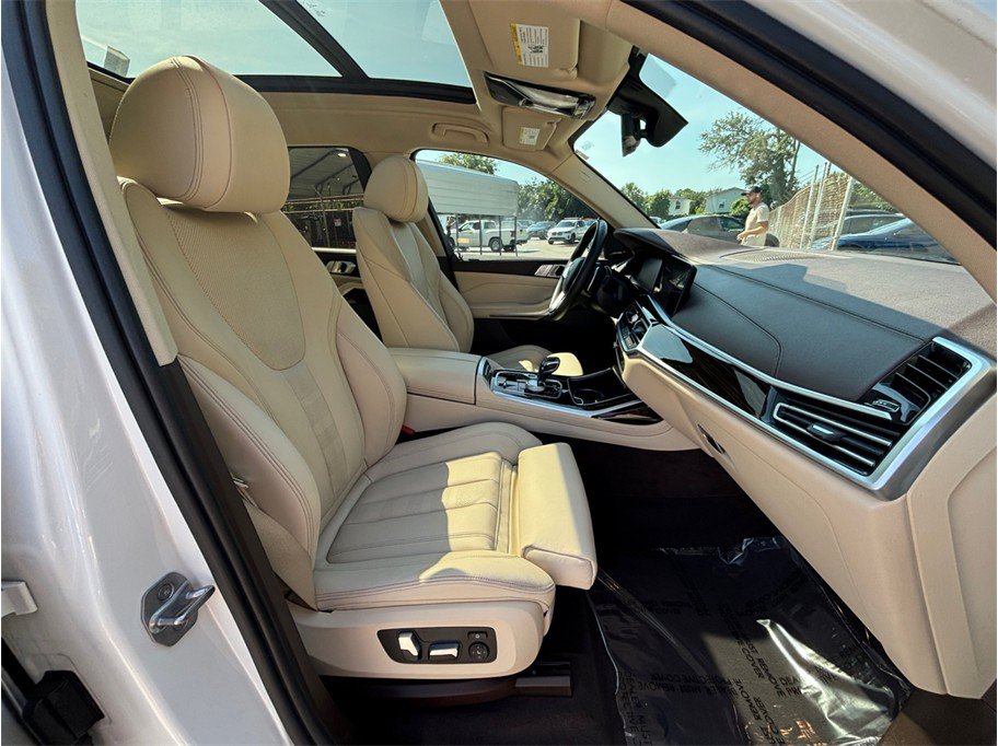 Used 2019 BMW X7 xDrive40i w/ Premium Package AWD/4WD image 49