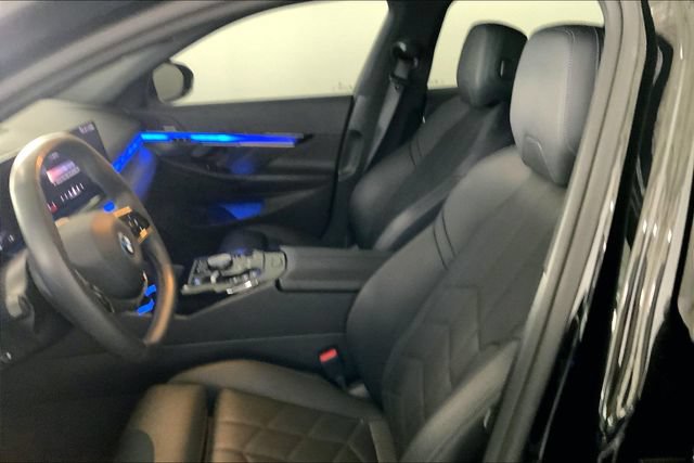 Used 2024 BMW i5 eDrive40i w/ M Sport Package RWD image 11