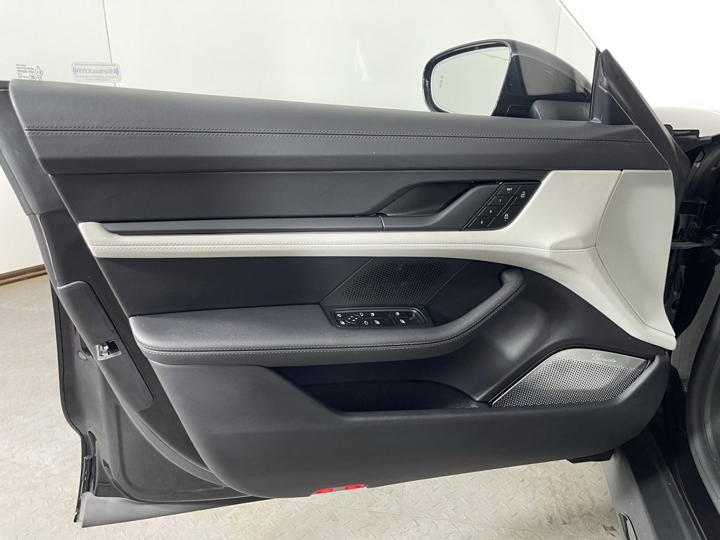 Certified 2024 Porsche Taycan Turbo image 27