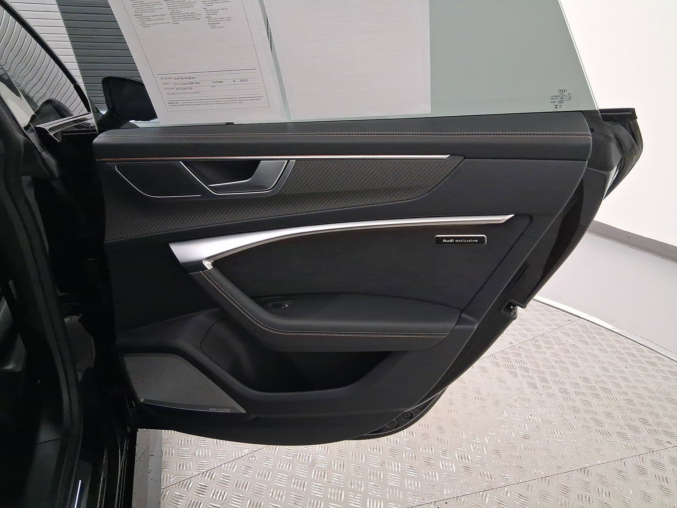 Used 2024 Audi RS 7 Performance w/ Bronze Edition image 31