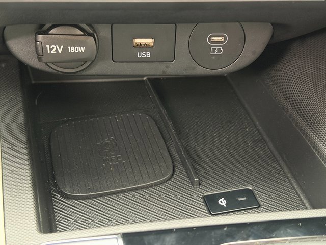 Certified 2024 Hyundai Elantra Limited image 29