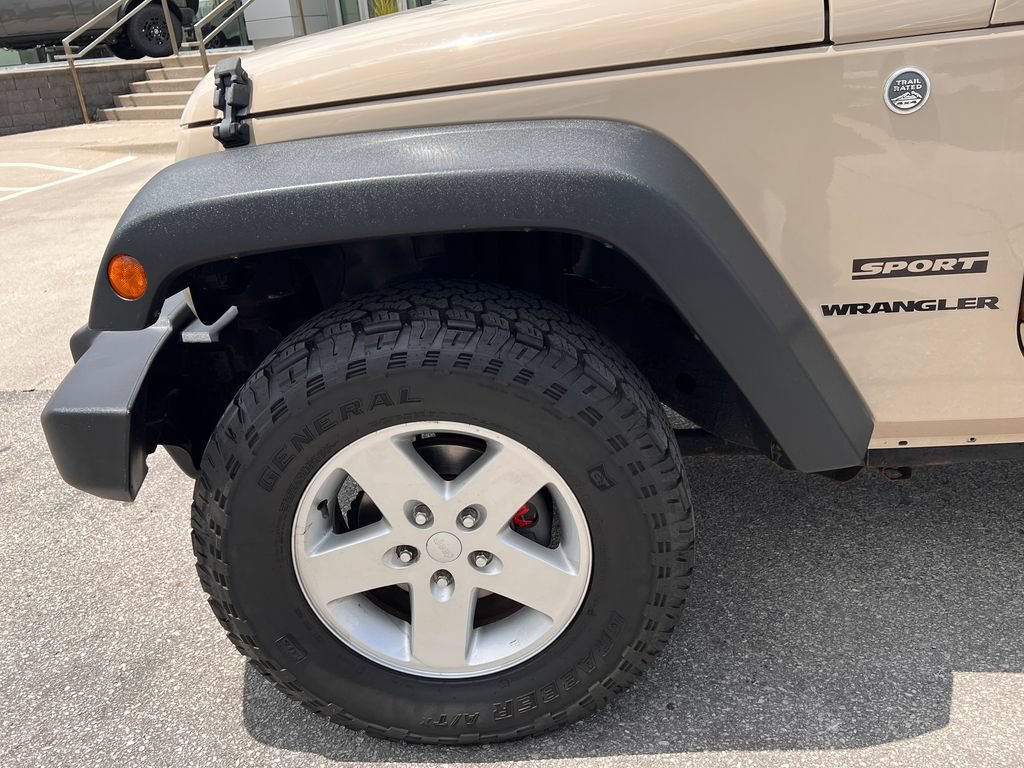 Used 2016 Jeep Wrangler Sport w/ Quick Order Package 24S AWD/4WD image 23
