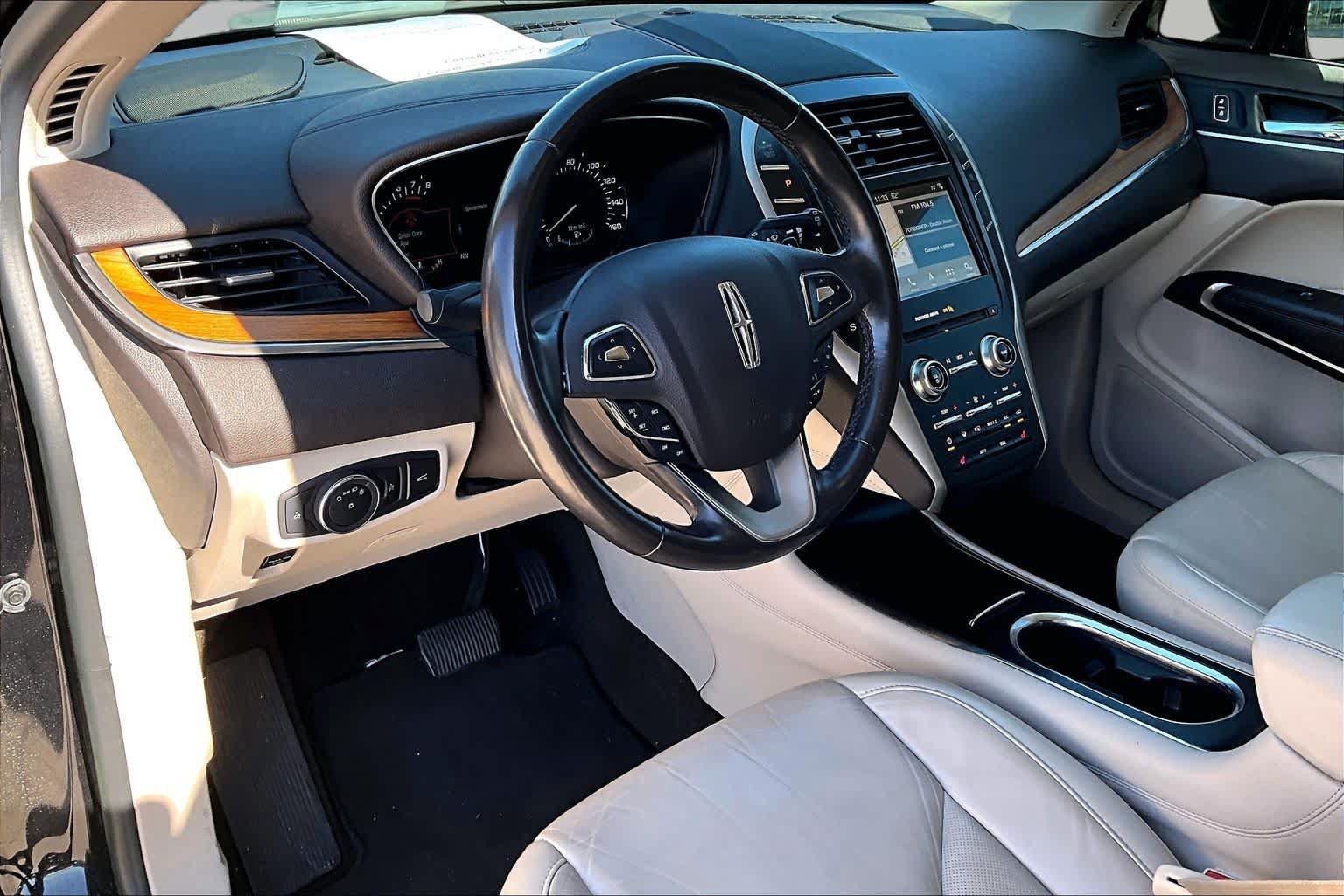 Used 2019 Lincoln MKC Select w/ Select Plus Package FWD image 15