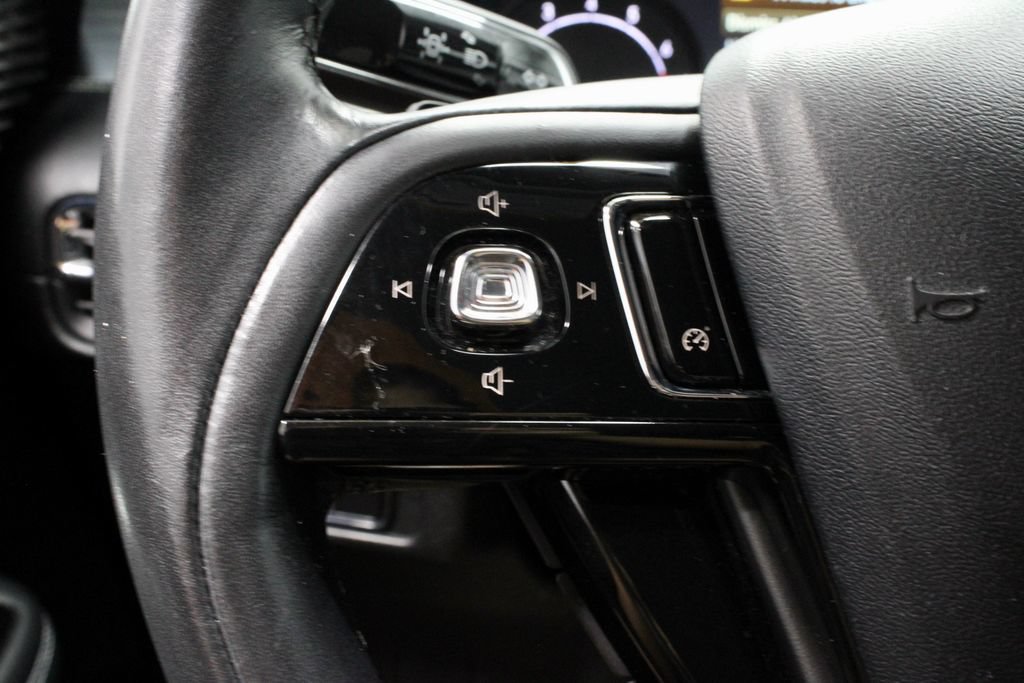 Used 2021 Lincoln Corsair AWD w/ Equipment Group 101A image 26