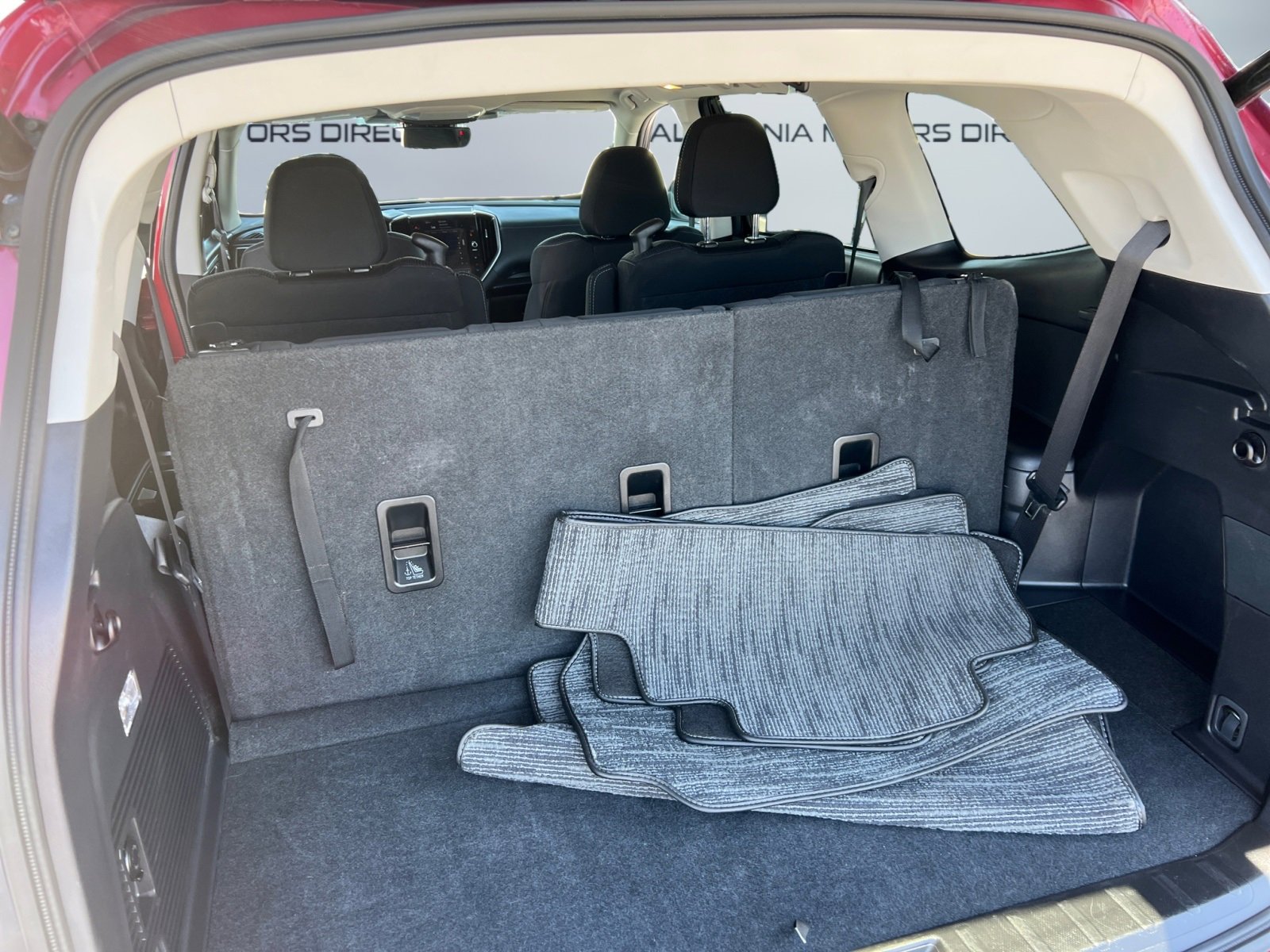 Used 2024 Subaru Ascent Premium w/ Convenience Package image 14