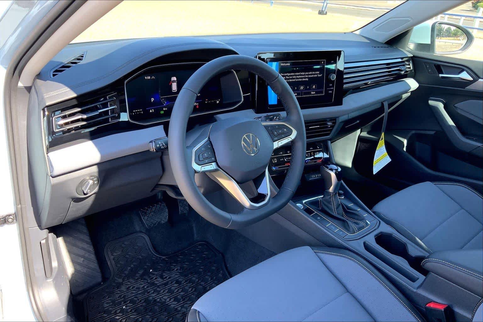 New 2026 Volkswagen Jetta SE FWD image 8