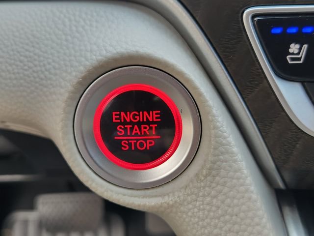 Used 2018 Honda Accord Touring image 19