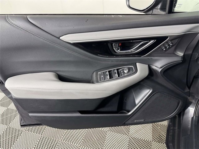 Used 2022 Subaru Outback Limited image 17