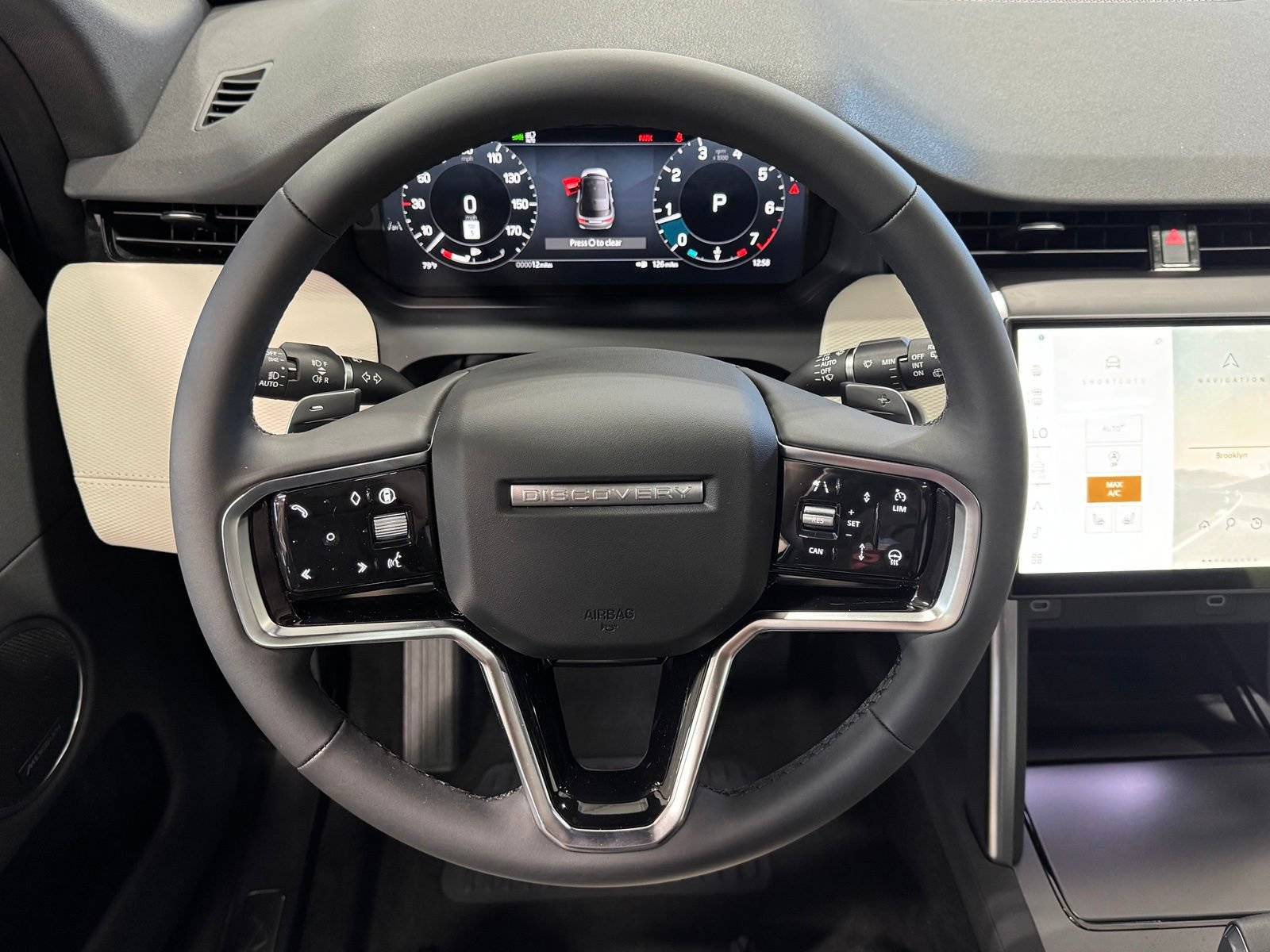 New 2026 Land Rover Discovery Sport Landmark AWD/4WD image 18