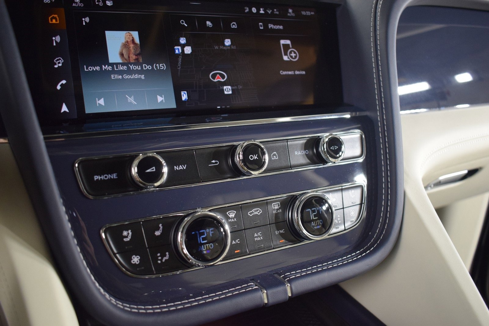 New 2025 Bentley Bentayga image 35