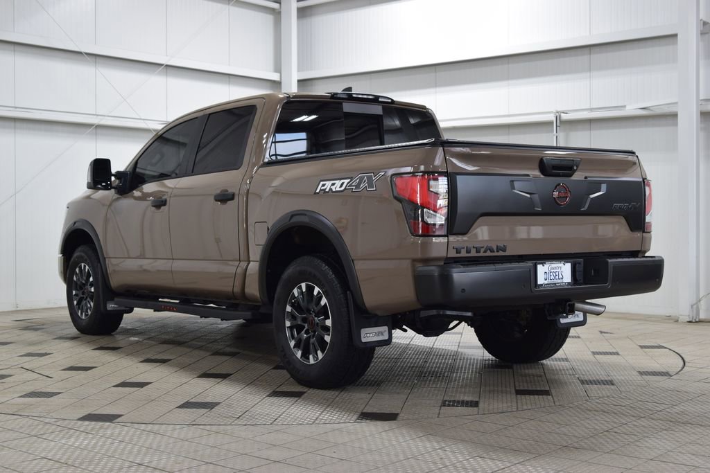 Used 2024 Nissan Titan PRO-4X w/ Pro-4x Convenience Package image 5