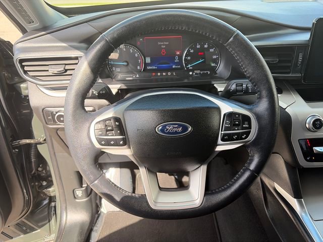 Used 2023 Ford Explorer XLT w/ Equipment Group 202A AWD/4WD image 28