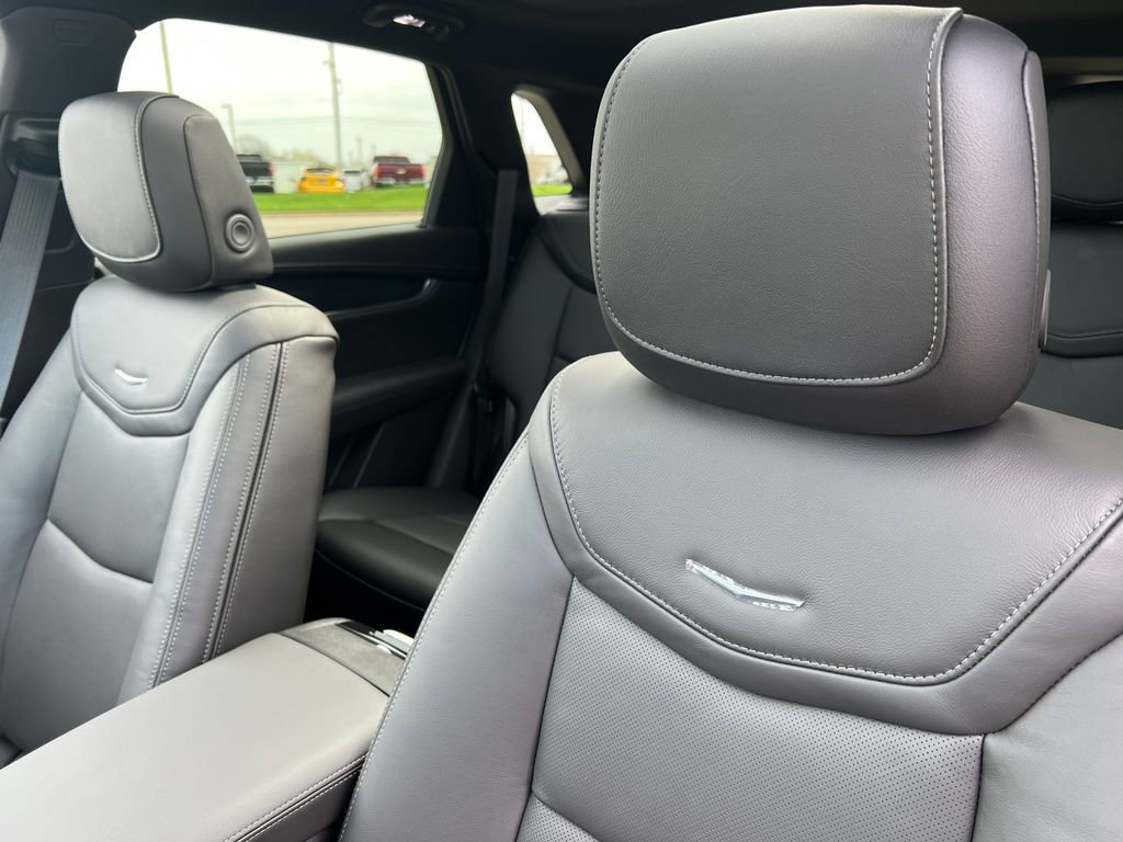 New 2026 Cadillac XT5 Premium Luxury image 11