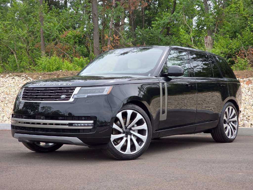 New 2026 Land Rover Range Rover Long Wheelbase SE AWD/4WD image 1