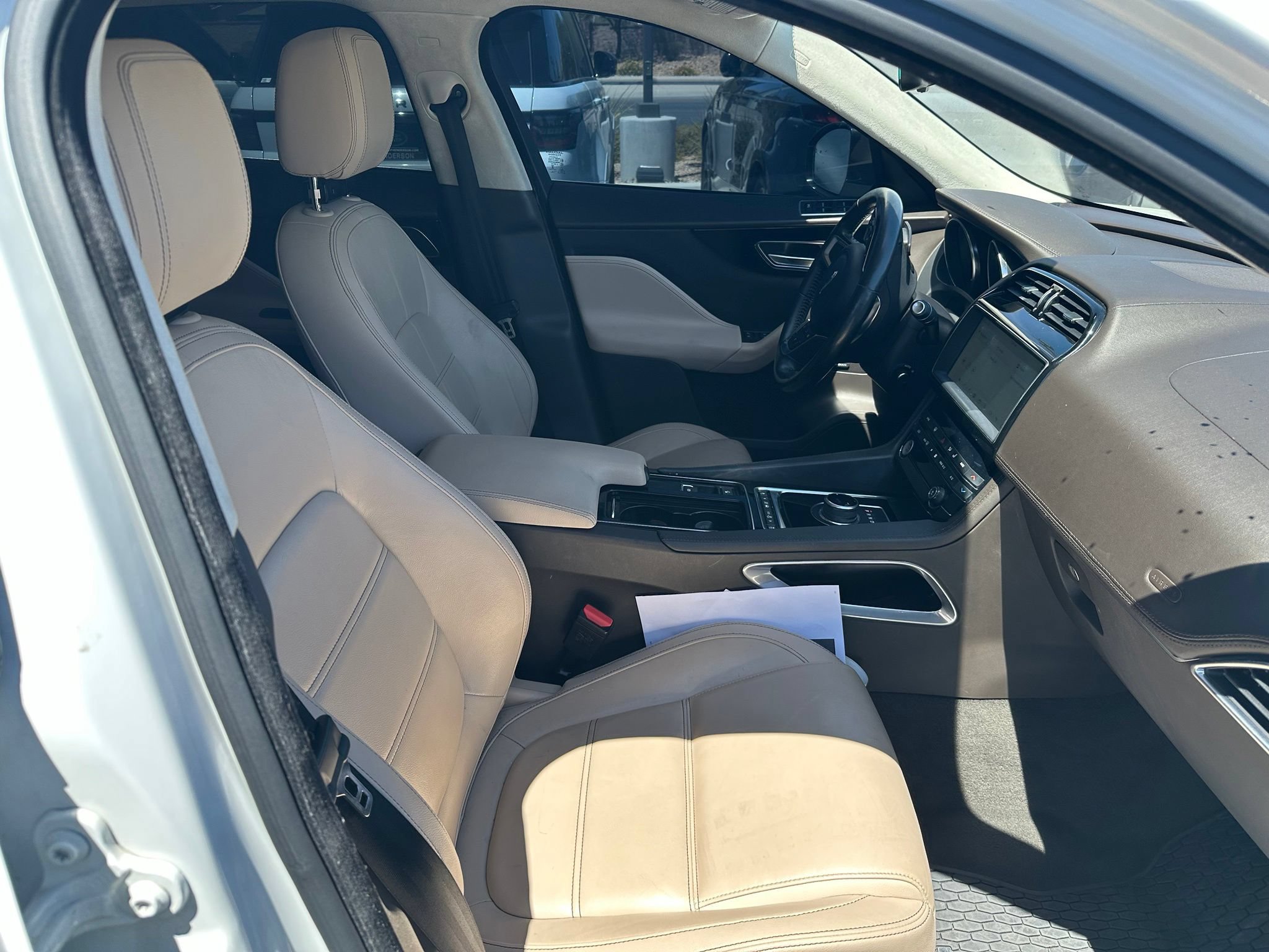 Used 2019 Jaguar F-PACE Prestige AWD/4WD image 4
