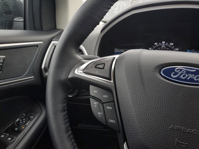 Used 2024 Ford Edge SEL w/ Convenience Package image 13